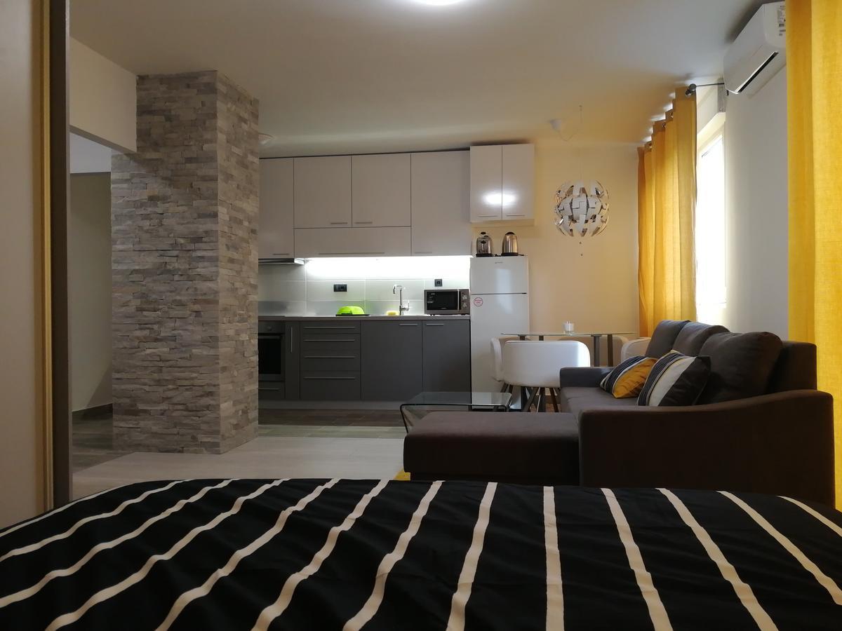 Apartment Oasis Banovo Brdo-Ada Ciganlija 베오그라드 외부 사진